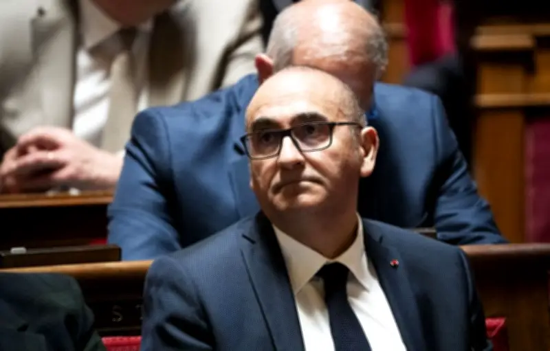 Fresnes : la mairie vandalisée après des élections municipales très serrées