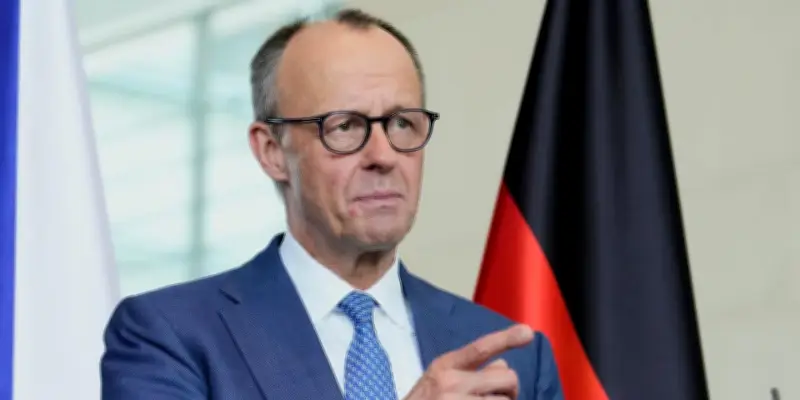 Friedrich Merz critique timidement l'offensive israélo-américaine en Iran