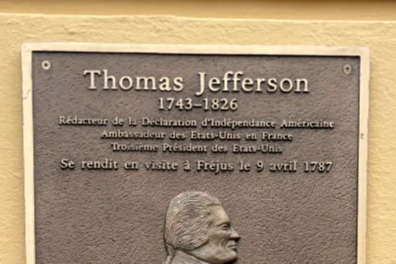 Fréjus et Thomas Jefferson : une plaque commémorative qui célèbre l'amitié franco-américaine