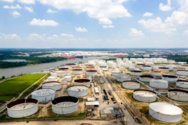 G7 envisage le recours aux réserves pétrolières face à la flambée des prix