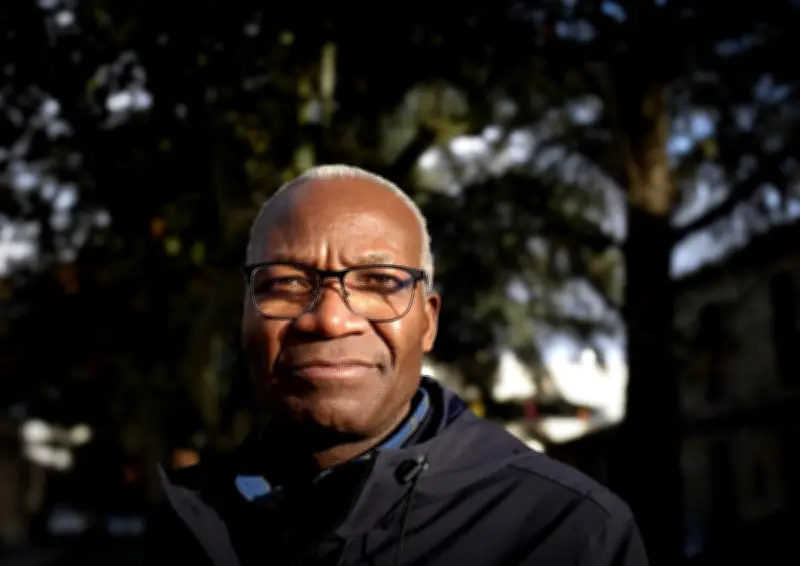 Gabriel Okoundji inaugure le Printemps des Poètes à l'Aïga avec une lecture poétique