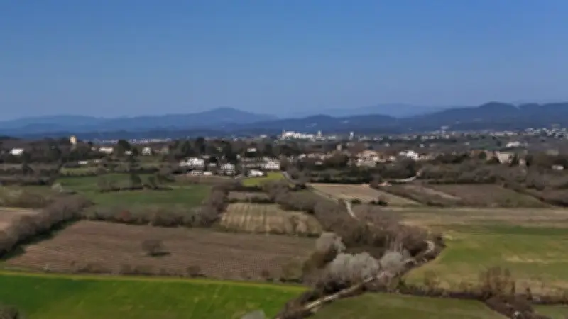 Gard : un collectif citoyen s'oppose à cinq projets photovoltaïques dans la plaine du mont Bouquet