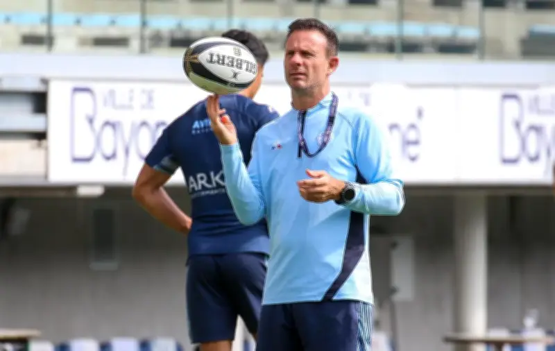 Gerard Fraser, manager de Bayonne : adaptation, transparence et passion du rugby