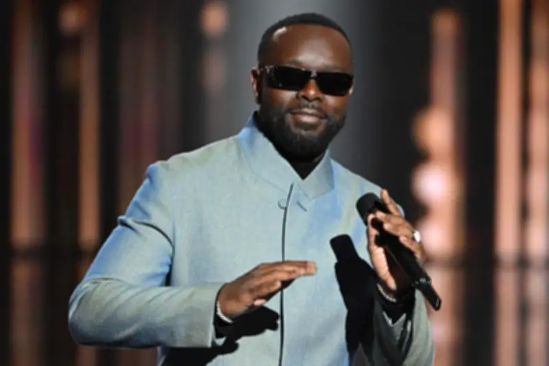 Gims en garde à vue prolongée dans une enquête sur un réseau de blanchiment international