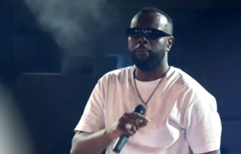 Gims en garde à vue prolongée pour blanchiment présumé, un projet immobilier de luxe à Marrakech dans le viseur