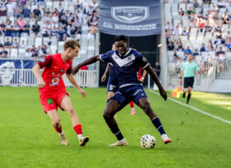 Girondins de Bordeaux face à Poitiers : Un match crucial pour la montée en National