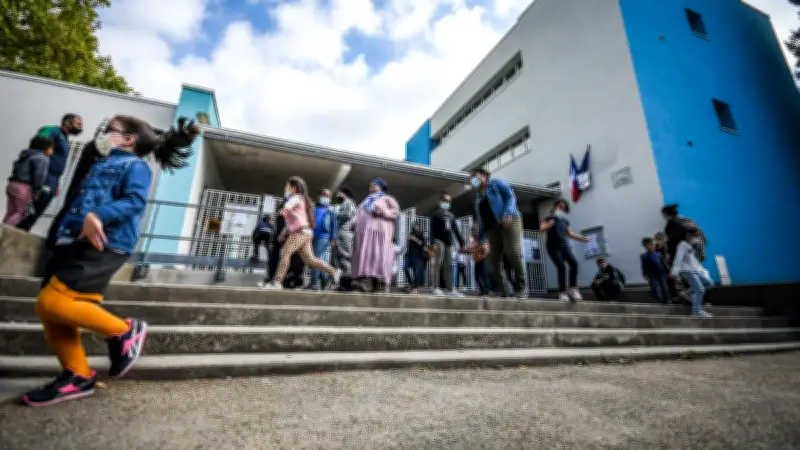 Grandes vacances scolaires : pourquoi elles commencent un jeudi cette année