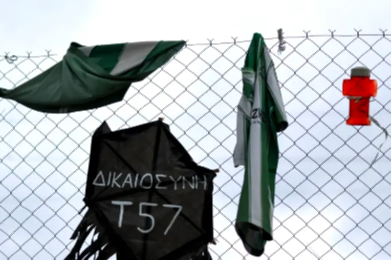 Grèce : le procès de la catastrophe ferroviaire de Tempi s'ouvre avec 36 accusés