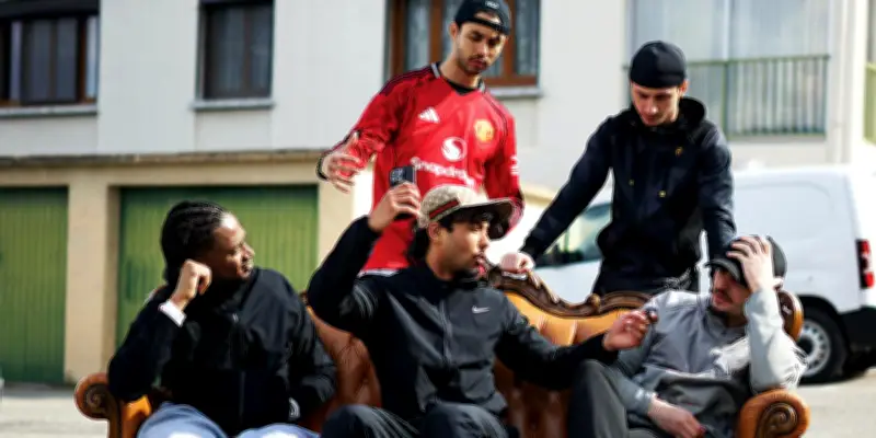 GéronyMonstre révolutionne les réseaux avec des battles littéraires en banlieue