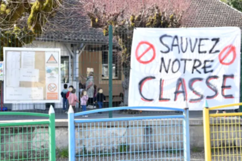 Grève des enseignants en Dordogne contre les suppressions de postes et les classes surchargées