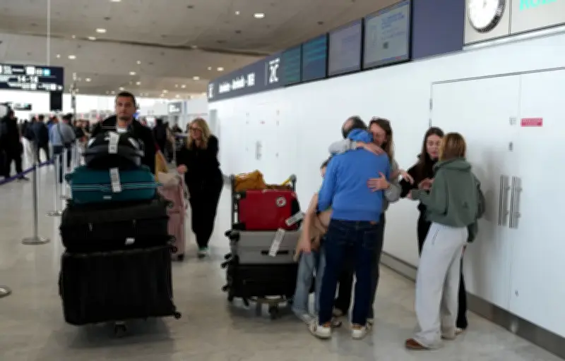 Guerre au Moyen-Orient : des milliers de Français bloqués, des rapatriements coûteux