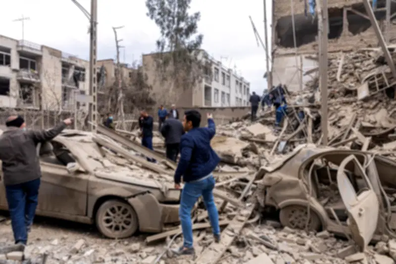 Guerre au Moyen-Orient : escalade des frappes, Téhéran et Israël ciblés, Macron convoque un conseil de défense