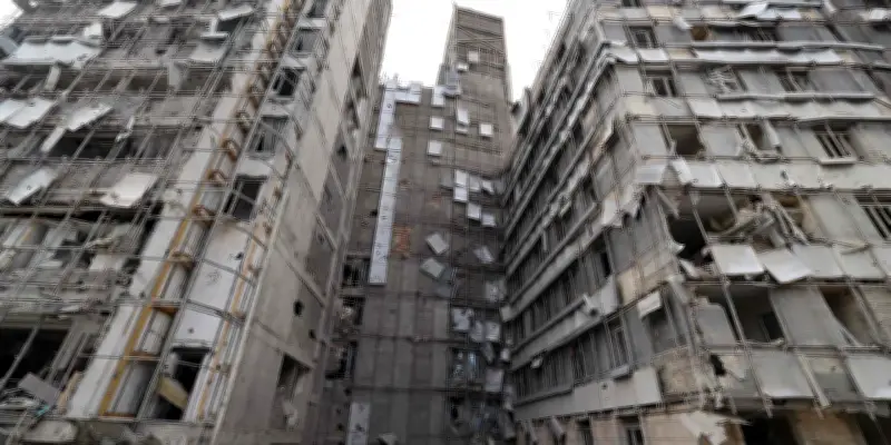 Guerre au Moyen-Orient : frappes simultanées sur Téhéran et Beyrouth, ambassade américaine touchée