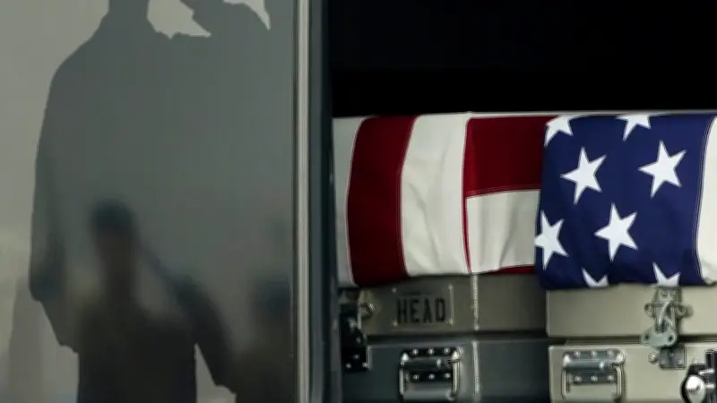 Guerre au Moyen-Orient : hommage aux six soldats américains tués au Koweït