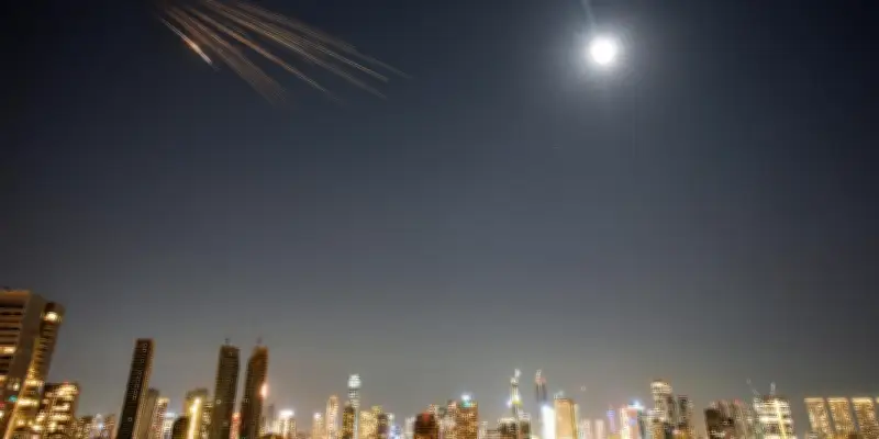 Guerre au Moyen-Orient : Israël frappe Téhéran, l'Iran riposte sur Tel-Aviv