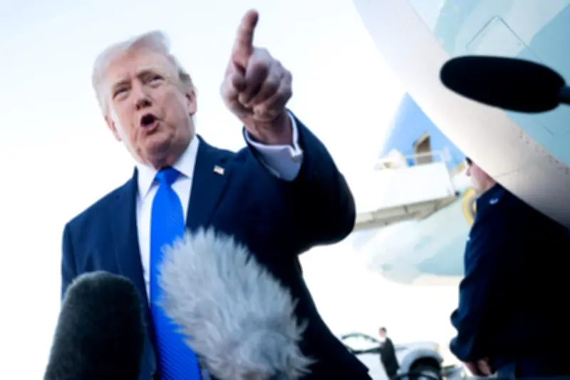 Guerre au Moyen-Orient : Trump suspend des frappes, Macron convoque un Conseil de Défense