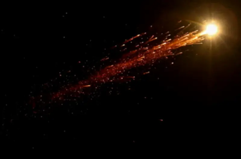 Guerre au Moyen-Orient : un champ pétrolier saoudien et un navire ciblés dans le détroit d'Ormuz