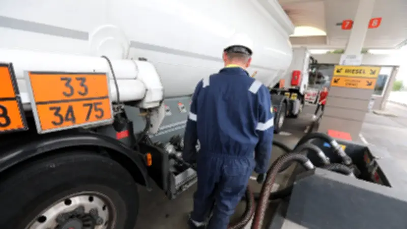 Guerre en Iran : les grossistes carburant face à une hausse brutale des cours pétroliers