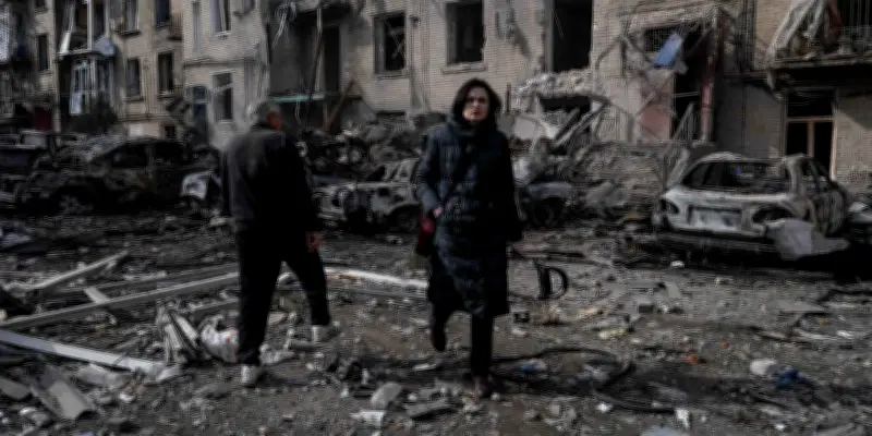 Guerre en Ukraine : attaques de drones massives et tensions diplomatiques s'intensifient