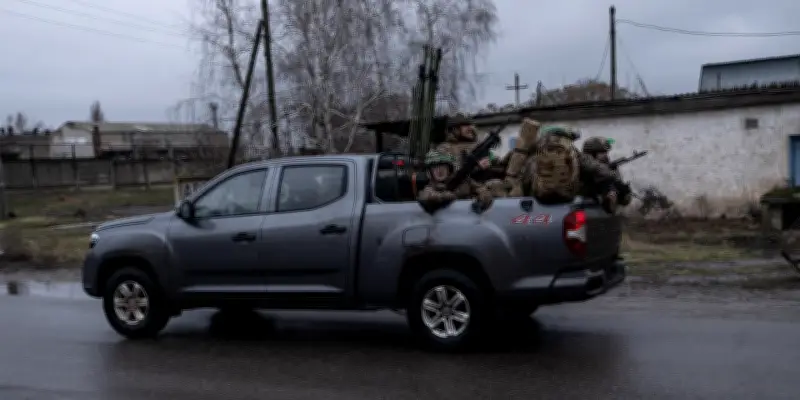 Guerre en Ukraine : Cinq morts dans l'oblast de Donetsk, une raffinerie russe visée par des drones