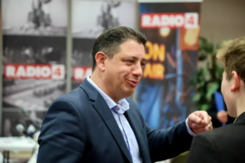 Guillaume Lepers (DVD) : Priorité à la jeunesse et refus des consignes de vote à Villeneuve-sur-Lot