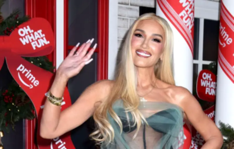 Gwen Stefani attribue sa grossesse tardive à un miracle divin dans une interview controversée