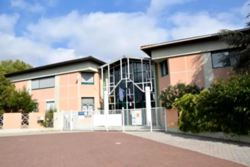 Happy slapping à Grasse : deux collégiennes interpellées après une agression filmée pour TikTok