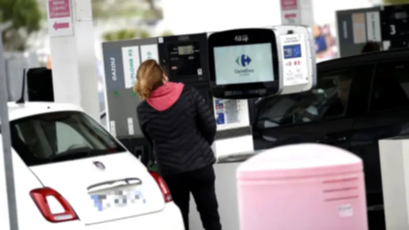 Hausse du carburant dans le Gard : les entreprises du bâtiment en alerte après le conflit iranien