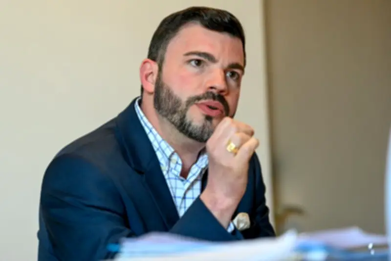 À Hayange, l'incrustation d'un maire RN : piston et immobilisme en question