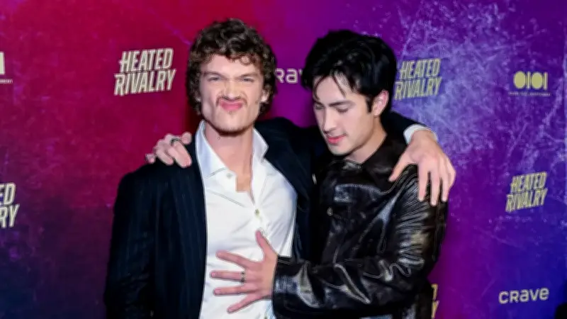 Heated Rivalry : Pourquoi la série gay sur le hockey cartonne-t-elle auprès des femmes hétéros ?