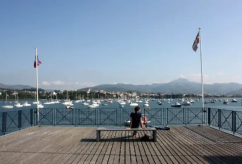 Hendaye, la perle discrète du Pays basque, révèle ses trésors architecturaux et naturels