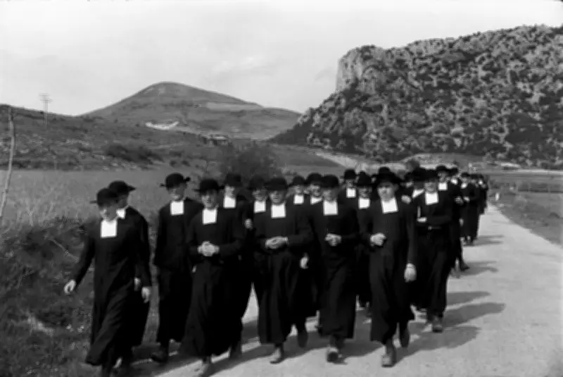 Henri Cartier-Bresson et l'Europe d'après-guerre : un témoignage photographique quotidien