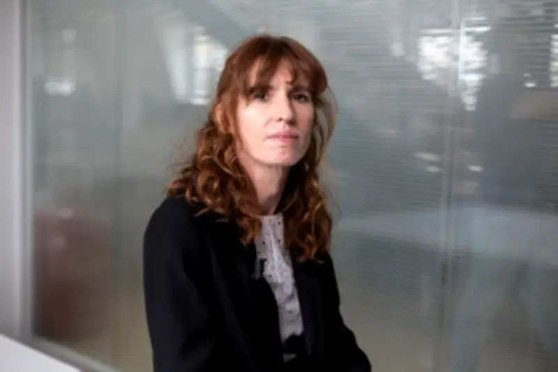 Hélène Perlant, fille de Bayrou, critique l'enseignement catholique dans un essai virulent