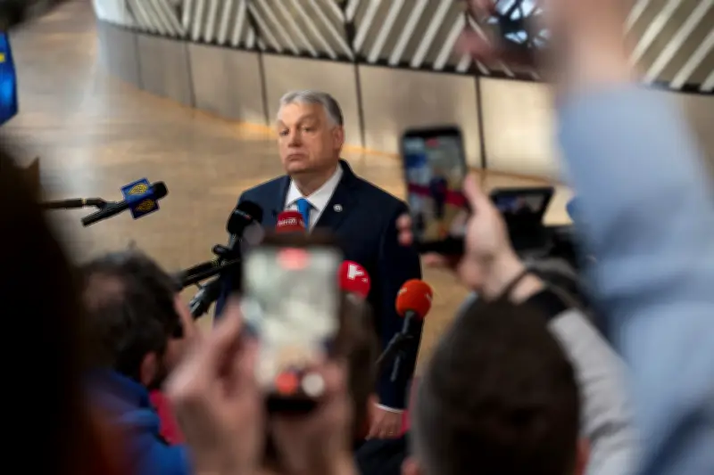 Hongrie-UE : Orban bloque le prêt à l'Ukraine, exige le rétablissement du pipeline Droujba