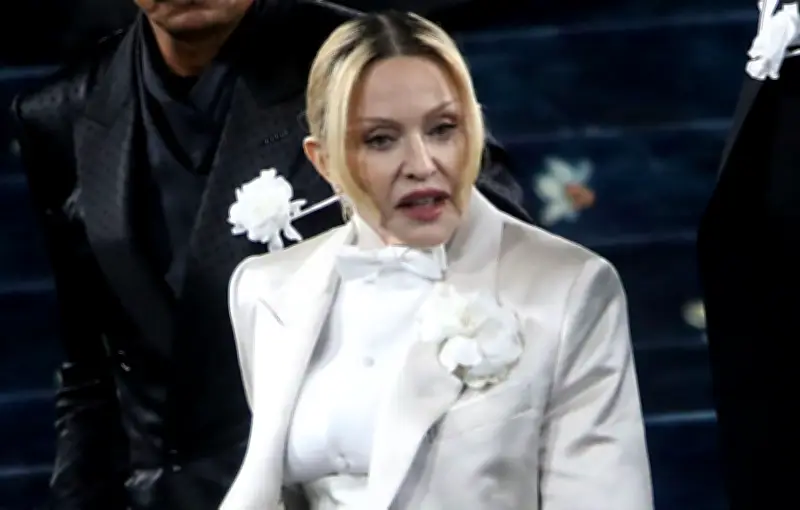 ICE sous le feu des célébrités : le centre de rétention de Dilley au Texas accusé de conditions inhumaines