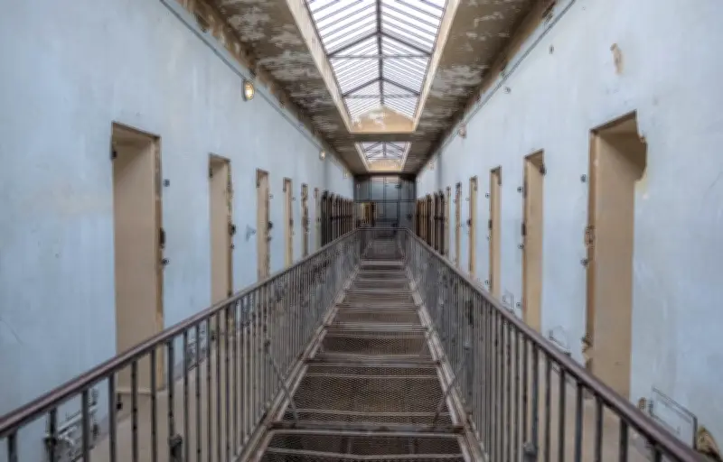 Ilyas Kherbouch condamné à six ans de prison ferme en appel malgré son évasion