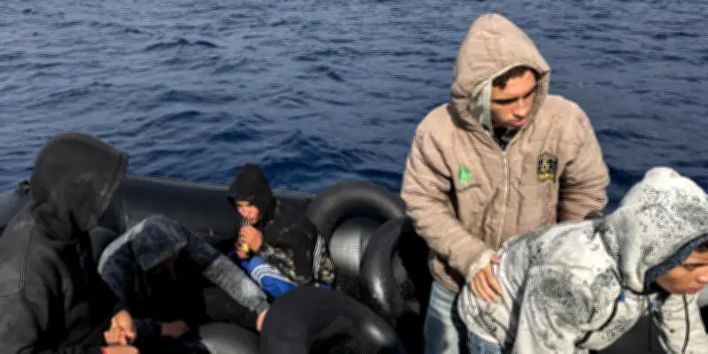 Immigration : le Parlement européen adopte des règles d'expulsion renforcées