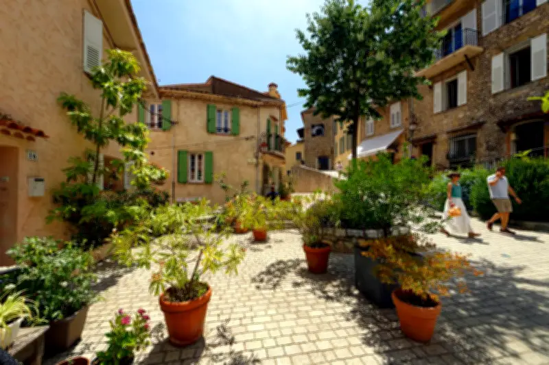 Immobilier de luxe entre Cannes et Saint-Tropez en 2026 : décryptage des prix records