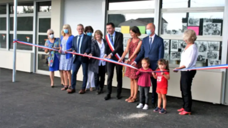 Inauguration du nouveau bâtiment scolaire Garrigues-Planes à Beaucaire