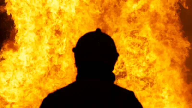 Incendie à Roanne : un adolescent de 14 ans saute par la fenêtre pour fuir les flammes