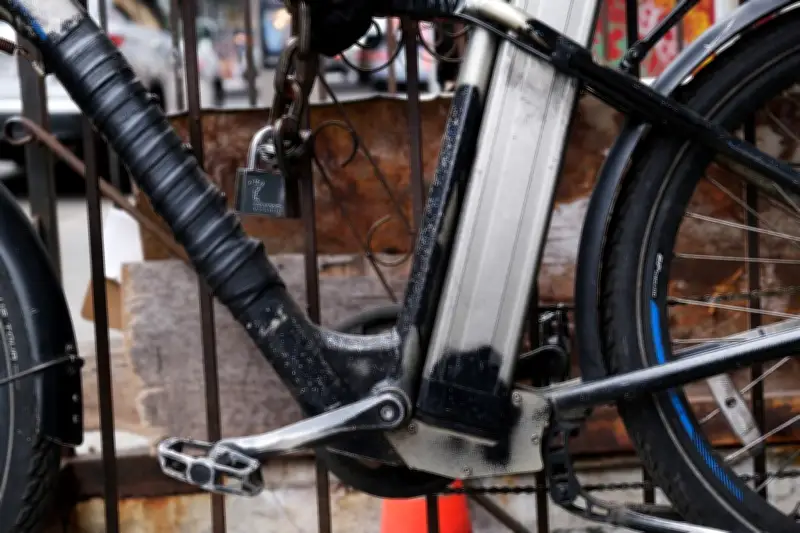 Incendies domestiques : les batteries de vélo, cigarette électronique et téléphone en cause