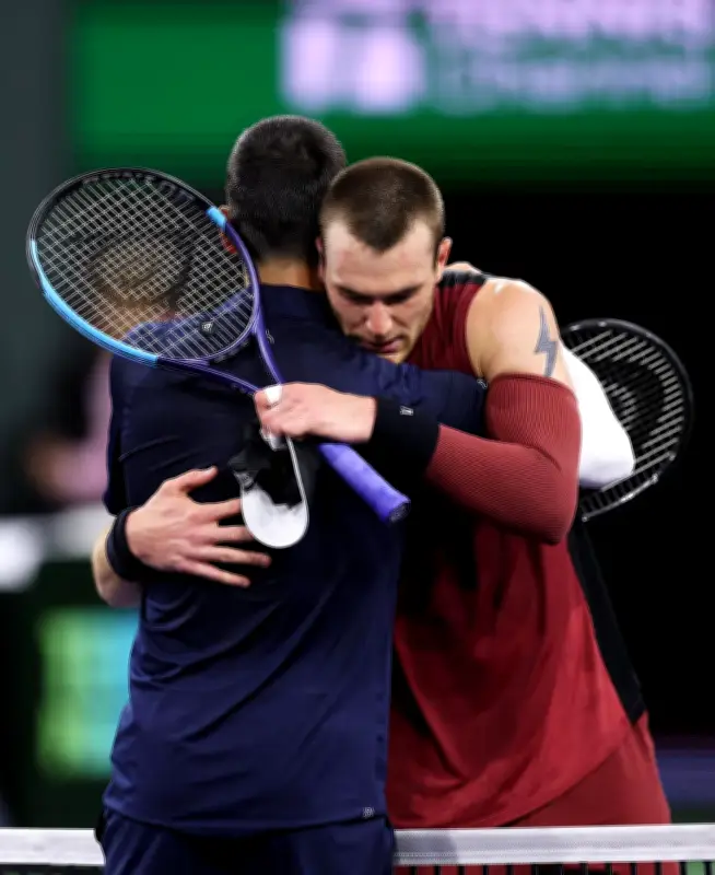 Indian Wells : Djokovic éliminé par Draper, Alcaraz et Swiatek en quarts