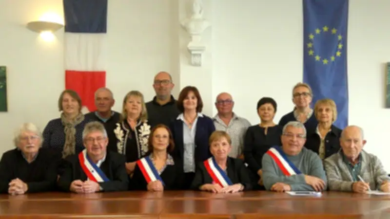 Installation du nouveau conseil municipal d'Allègre-les-Fumades : les indemnités fixées