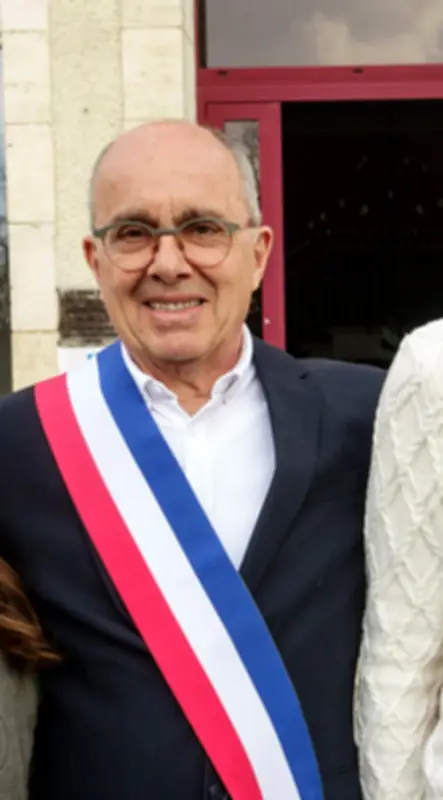 Installation du nouveau Conseil municipal de Thenon : Jean-Luc Blanchard réélu maire