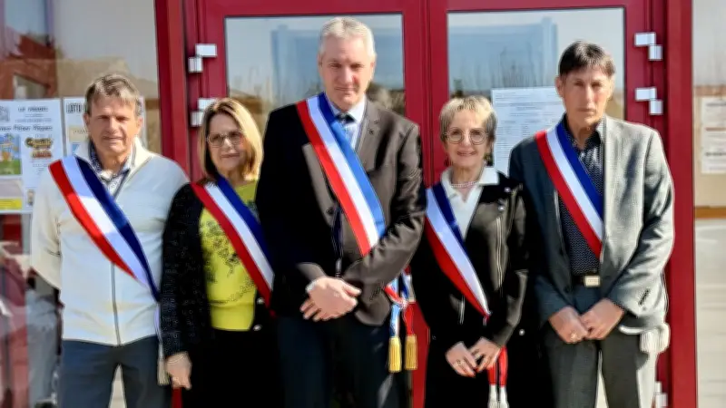 Installation officielle de Marc Dumas et de son équipe municipale à Laval-Pradel