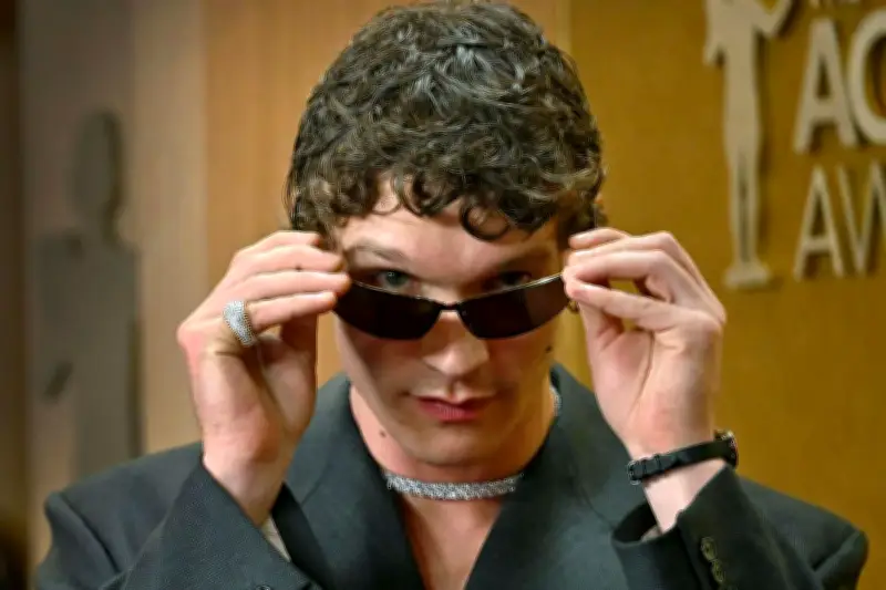 « Intérieur Queer » : L'engouement pour « Heated Rivalry » révèle-t-il une frustration sexuelle féminine ?