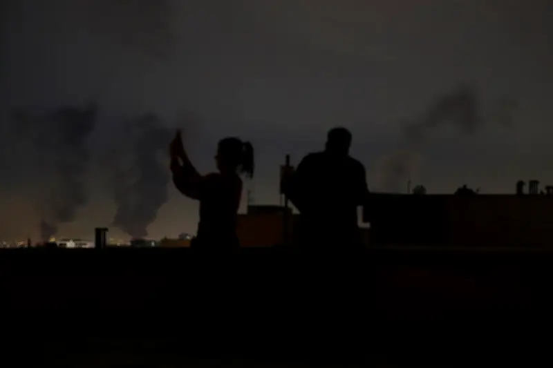 Iran : comment les citoyens contournent la censure d'internet pour communiquer