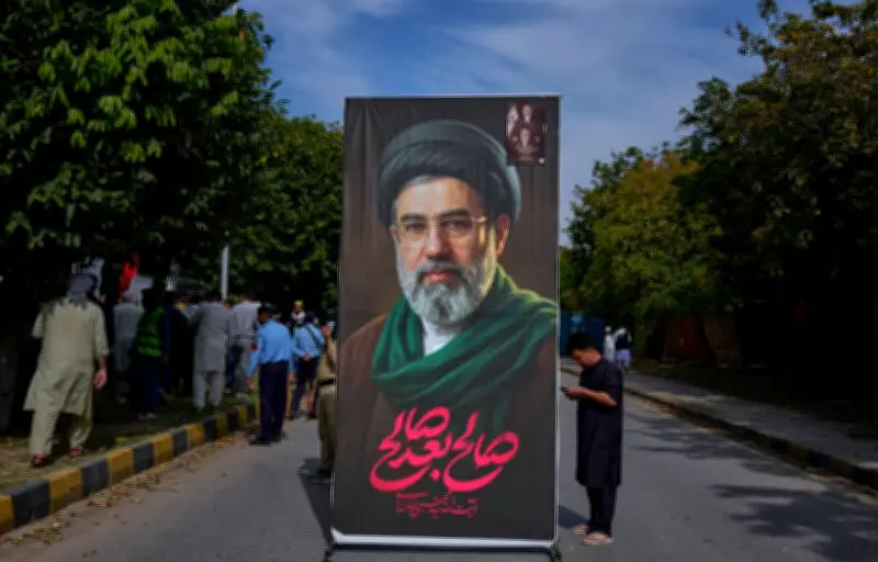 Iran : le nouveau guide suprême Mojtaba Khamenei blessé selon les États-Unis, promet vengeance