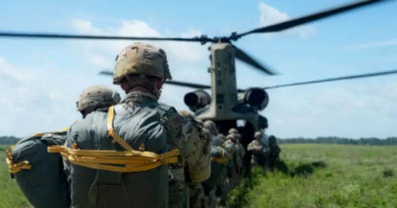 Iran : le Pentagone déploie des parachutistes, Téhéran prévient Washington