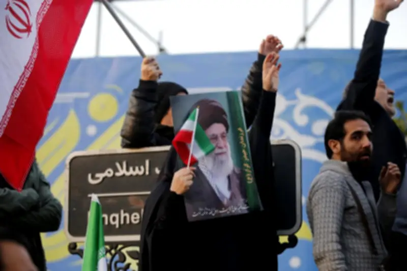 Iran : mort de Khamenei et frappes meurtrières, le Moyen-Orient s'embrase